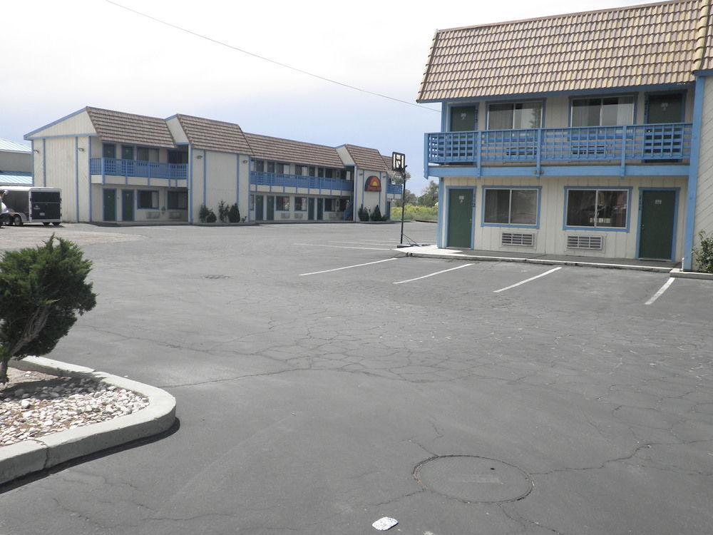 Budget Inn Fallon Buitenkant foto