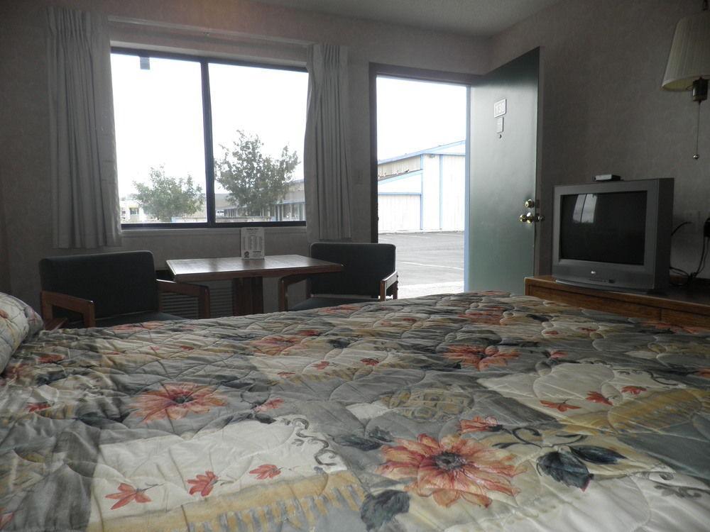 Budget Inn Fallon Buitenkant foto